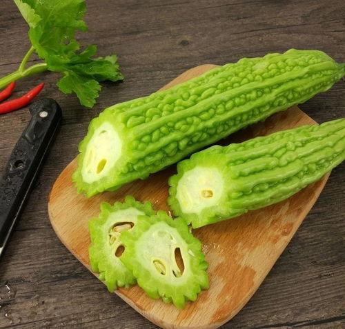 最新吃瓜爆料都有谁吃过,盘点那些曾“尝鲜”的明星大腕